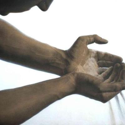 "Through the fingers" by Anastasia Kuznetsova-Ruf – The Vilbil: Online Hub for Art and Artists