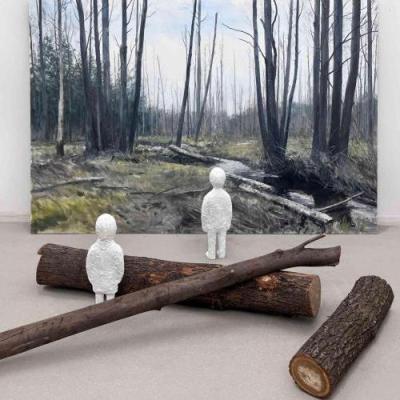 "In the forest installation" by Egor Plotnikov – The Vilbil: Online Hub for Art and Artists